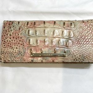 Brahmin wallet, multicolored.
